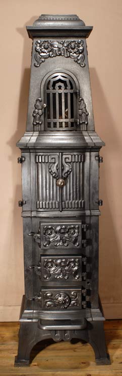 Anker Heergaard square antique stove with oven